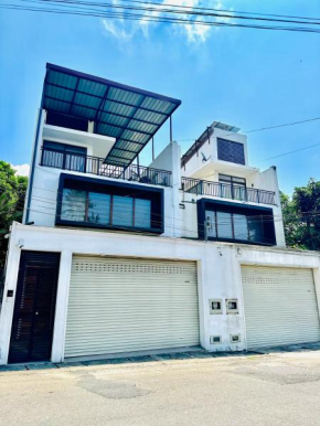 On-Fleek Residencies